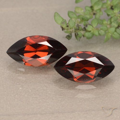 2.65ctw Natural Deep Red Pyrope Garnet, Marquise, VVS-VS