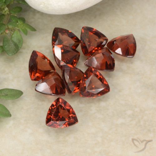 2.69ctw Natural Deep Red Pyrope Garnet, Trillion, VS
