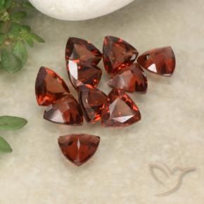 Pyrope Garnet Gemstones in 4 x 4 mm (calibrated) Size for Sale, Pyrope Garnet Stones in Deep Red Color