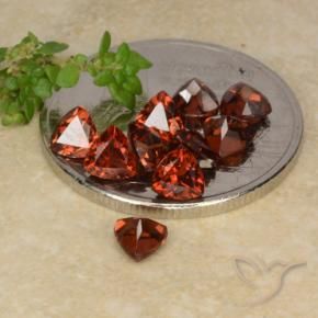 Pyrope Garnet Gemstones in 4 x 4 mm (calibrated) Size for Sale, Pyrope Garnet Stones in Scarlet Red Color