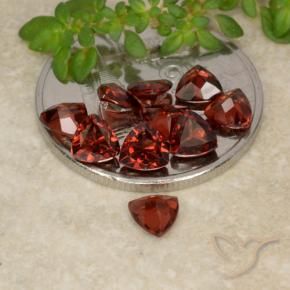 Pyrope Garnet Gemstones in 4.2 x 4.2 mm Size for Sale, Pyrope Garnet Stones in Deep Scarlet Red Color