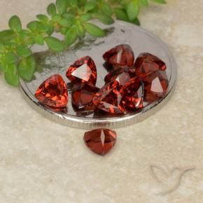Pyrope Garnet Gemstones in 4 x 4 mm (calibrated) Size for Sale, Pyrope Garnet Stones in Scarlet Red Color