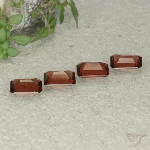 Pyrope Garnet Gemstones in 5.8 x 3.7 mm Size for Sale, Pyrope Garnet Stones in Sangria Red Color