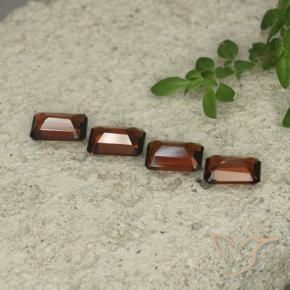 Pyrope Garnet Gemstones in 5.8 x 3.7 mm Size for Sale, Pyrope Garnet Stones in Medium Red Color