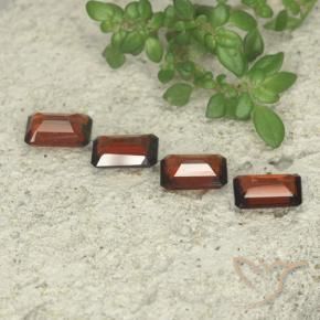 Pyrope Garnet Gemstones in 5.7 x 3.8 mm Size for Sale, Pyrope Garnet Stones in Deep Red Color