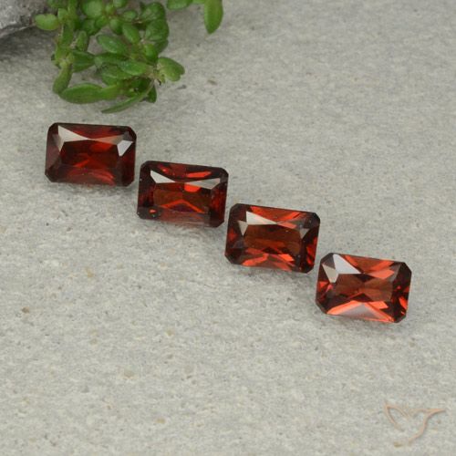 2.88ctw Natural Deep Red Pyrope Garnet, Emerald Cut, VVS-VS