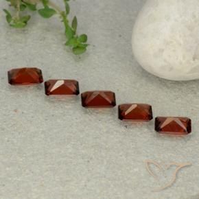 Pyrope Garnet Gemstones in 6 x 4 mm (calibrated) Size for Sale, Pyrope Garnet Stones in Dark Red Color