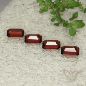 Pyrope Garnet Gemstones in 6 x 4 mm (calibrated) Size for Sale, Pyrope Garnet Stones in Dark Red Color