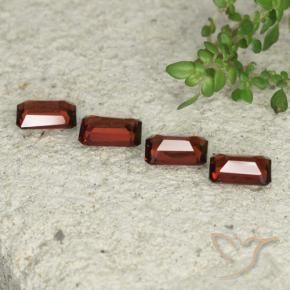 Pyrope Garnet Gemstones in 5.9 x 3.8 mm Size for Sale, Pyrope Garnet Stones in Medium Red Color