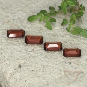 Pyrope Garnet Gemstones in 5.6 x 3.8 mm Size for Sale, Pyrope Garnet Stones in Deep Red Color