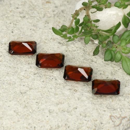 Pyrope Garnet Gemstones in 6 x 4 mm (calibrated) Size for Sale, Pyrope Garnet Stones in Sangria Red Color