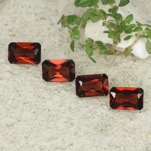 Rojo oscuro Granate Piropo Gema - 0.6ct Corte Octágon / Forma de Tijera (ID: 480835)