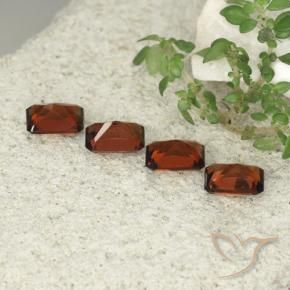 Pyrope Garnet Gemstones in 6 x 4 mm (calibrated) Size for Sale, Pyrope Garnet Stones in Medium Red Color