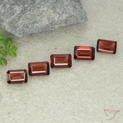 2.89ctw Natural Dark Red Pyrope Garnet, Emerald Cut, VS
