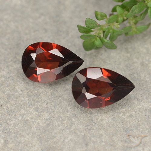 1.89ctw Natural Dark Red Pyrope Garnet, Pear Shape, VVS-VS