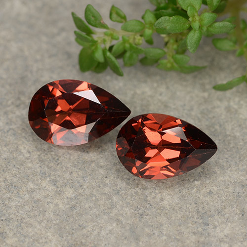 Scarlet Red Гранат Пироп Камень - 1ct Фасетная Груша (ID: 487966)