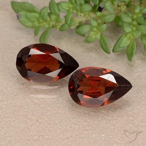 1.83 ct Pear Cut Pyrope Garnet, 8 x 5.1 mm From Mozambique, Photo A