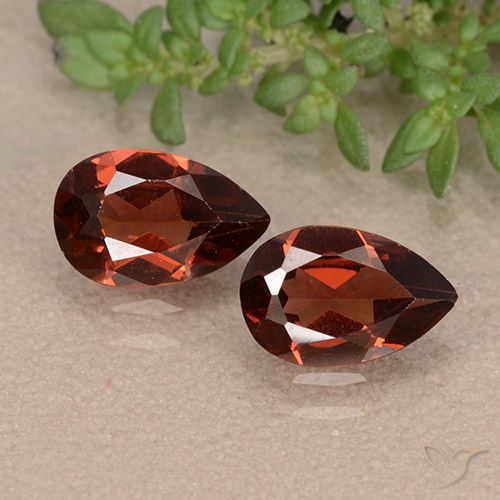 1.79ctw Natural Sangria Red Pyrope Garnet, Pear Shape, VVS-VS