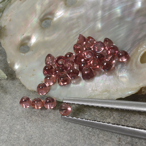 Deep Red Pyrope Garnet Gem - 0.1ct Round Cabochon (ID: 494768)