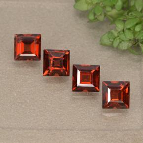 Currant Red Pyrope Garnet Gem - 0.5ct Square Step-Cut (ID: 497533)