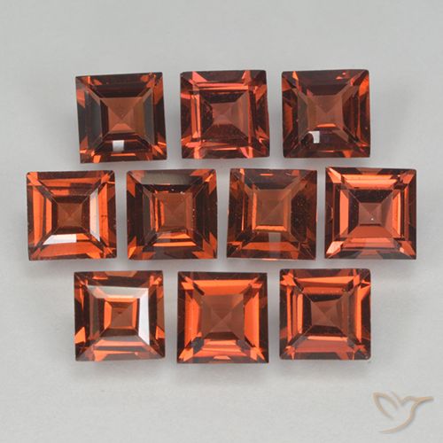 3.84ctw Natural Medium Red Pyrope Garnet, Square, VVS-VS