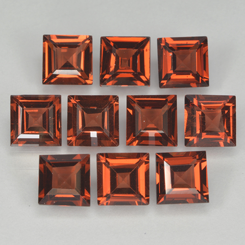 Sangria Red Pyrope Garnet Gem - 0.4ct Square Step-Cut (ID: 499827)