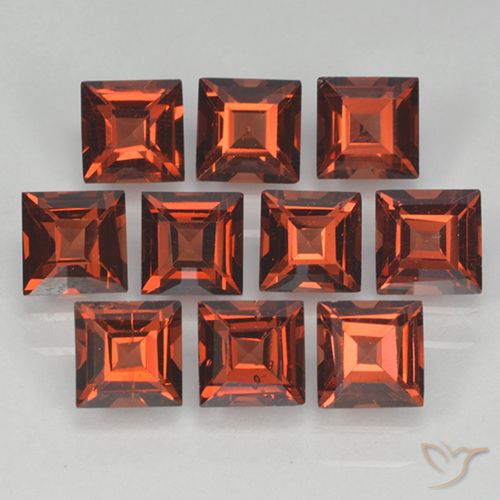 4.45ctw Natural Deep Red Pyrope Garnet, Square, VVS-VS