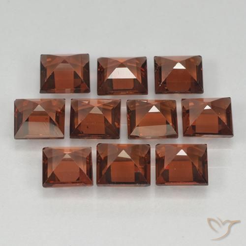 Pyrope Garnet Gemstones in 4 x 4 mm (calibrated) Size for Sale, Pyrope Garnet Stones in Sangria Red Color