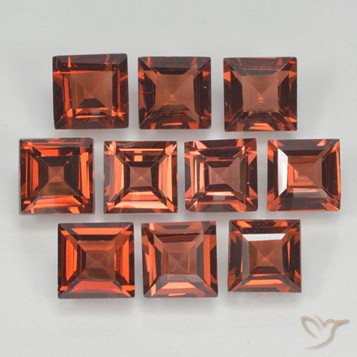 3.84ctw Natural Deep Red Pyrope Garnet, Square, VVS-VS