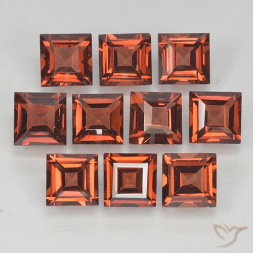 4.07ctw Natural Bright Red Pyrope Garnet, Square, VVS-VS