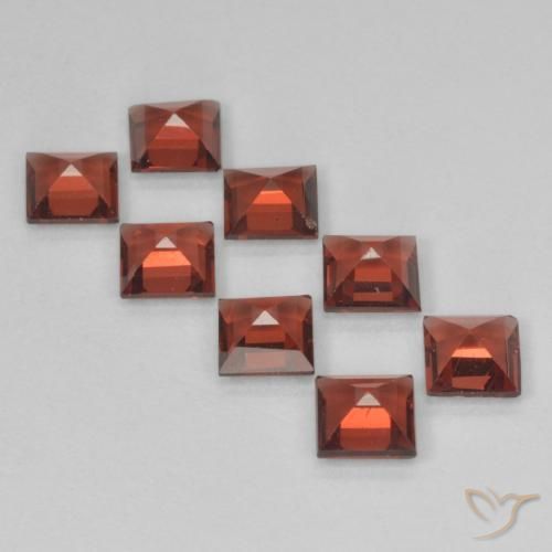 Pyrope Garnet Gemstones in 4 x 4 mm (calibrated) Size for Sale, Pyrope Garnet Stones in Sangria Red Color
