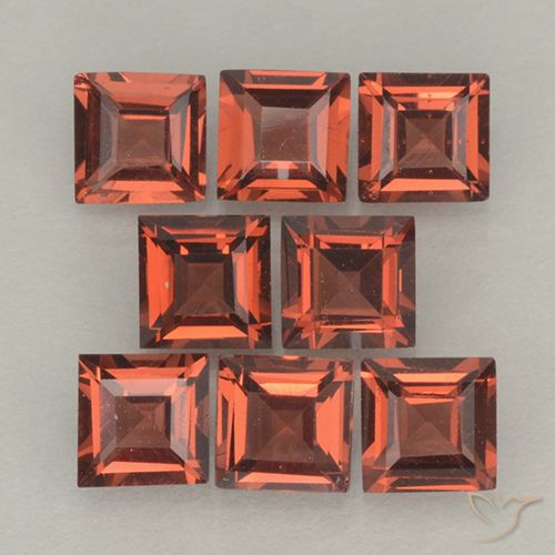 3.28ctw Natural Medium Red Pyrope Garnet, Square, VVS-VS