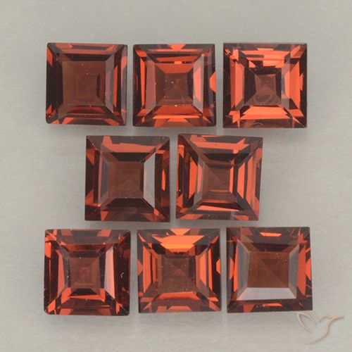 3.52ctw Natural Scarlet Red Pyrope Garnet, Square, VVS-VS