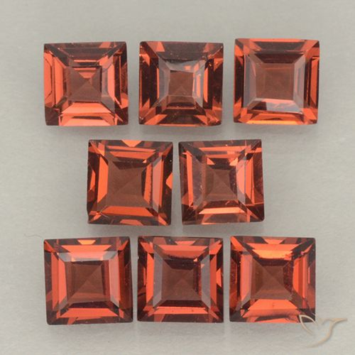 3.42ctw Natural Medium Red Pyrope Garnet, Square, VVS-VS