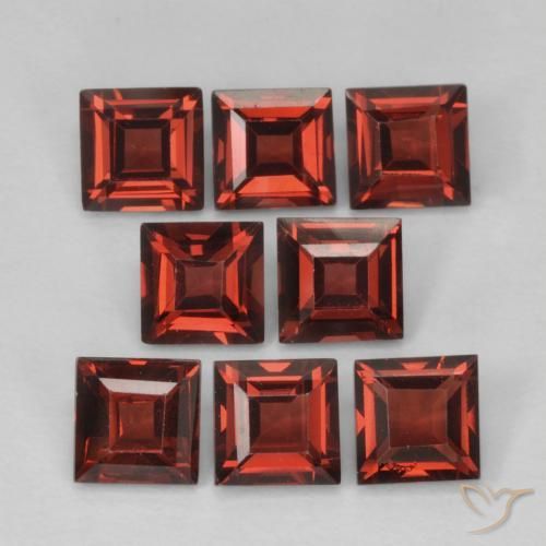 3.47ctw Natural Deep Scarlet Red Pyrope Garnet, Square, VVS-VS