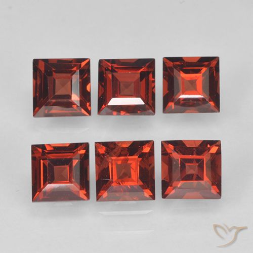 2.83ctw Natural Dark Red Pyrope Garnet, Square, VVS-VS