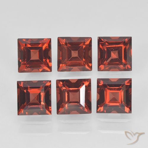 2.84ctw Natural Medium Red Pyrope Garnet, Square, VVS-VS