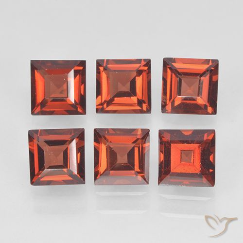 2.60ctw Natural Medium Red Pyrope Garnet, Square, VVS-VS