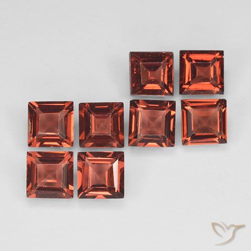 3.18ctw Natural Scarlet Red Pyrope Garnet, Square, VVS-VS