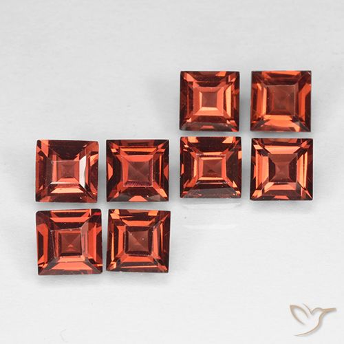 3.25ctw Natural Brick Red Pyrope Garnet, Square, VVS-VS