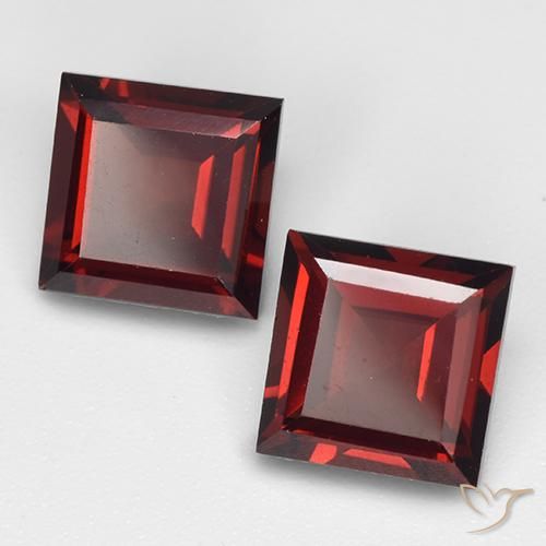 4.10ctw Natural Deep Red Pyrope Garnet, Square, VVS-VS