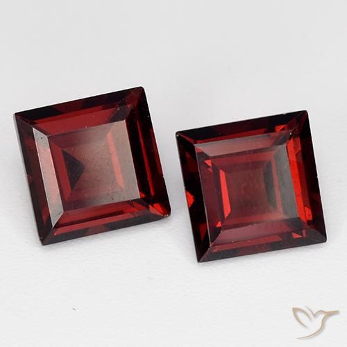4.27ctw Natural Deep Red Pyrope Garnet, Square, VVS-VS