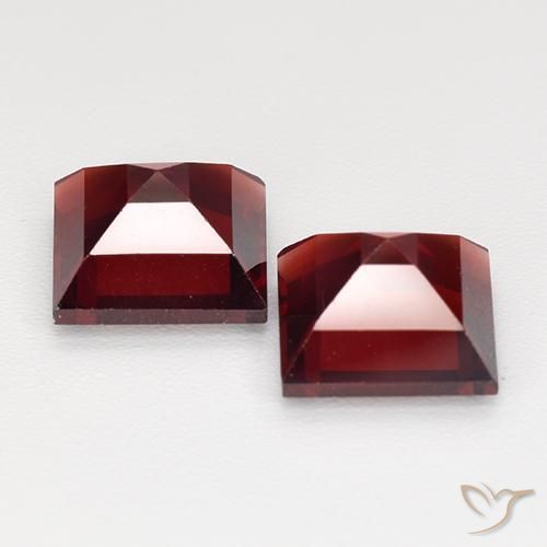 Pyrope Garnet Gemstones in 7 x 7 mm (calibrated) Size for Sale, Pyrope Garnet Stones in Deep Blood Red Color