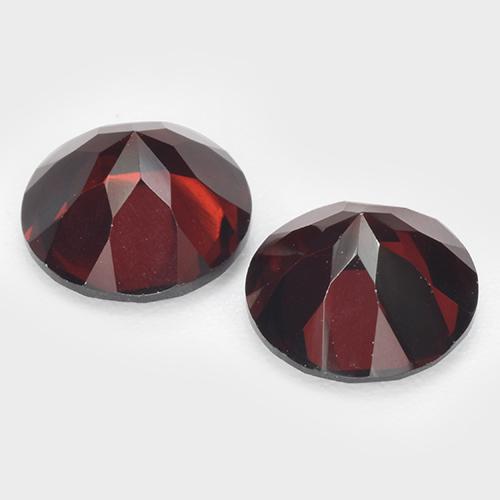 Pyrope Garnet Gemstones in 7 mm (calibrated) Size for Sale, Pyrope Garnet Stones in Dark Red Color