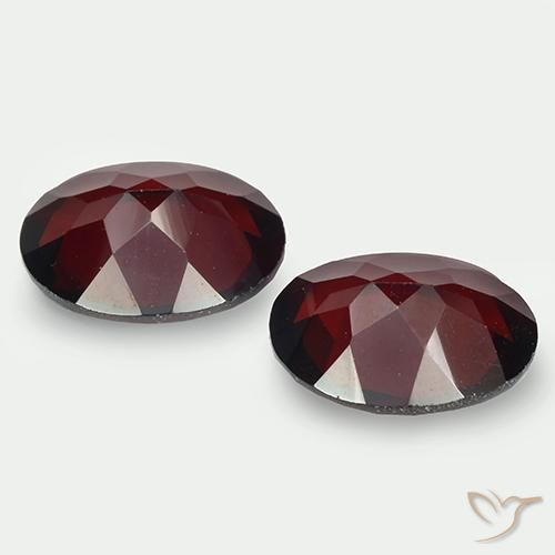Pyrope Garnet Gemstones in 9 x 7 mm (calibrated) Size for Sale, Pyrope Garnet Stones in Blackish Red Color