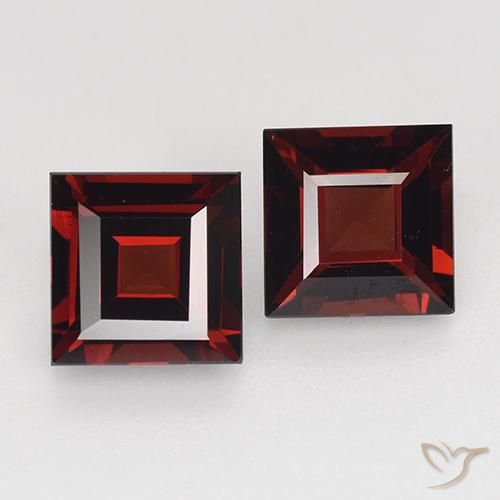 2.79ctw Natural Dark Red Pyrope Garnet, Square, VVS-VS