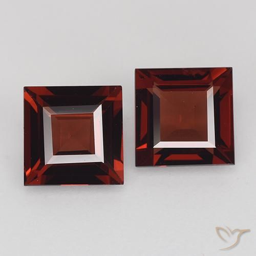 2.49ctw Natural Deep Red Pyrope Garnet, Square, VVS-VS