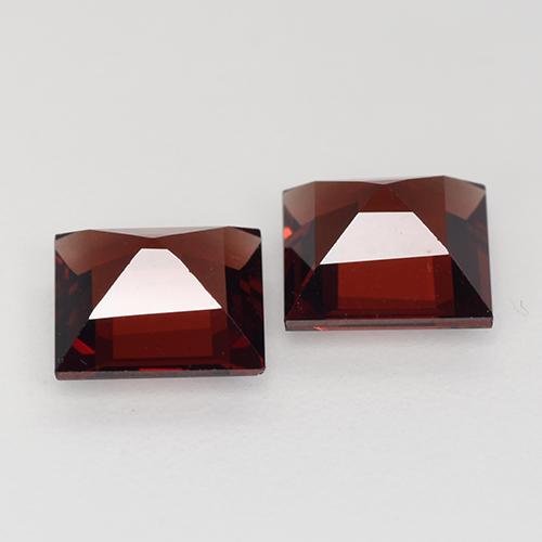 Pyrope Garnet Gemstones in 6 x 6 mm (calibrated) Size for Sale, Pyrope Garnet Stones in Dark Red Color