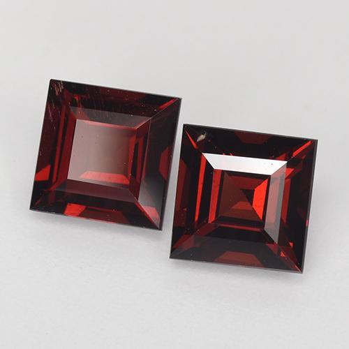 Deep Red Pyrope Garnet Gem - 1.5ct Square Facet (ID: 515389)