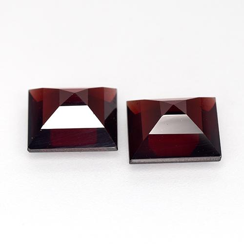 Pyrope Garnet Gemstones in 8 x 8 mm (calibrated) Size for Sale, Pyrope Garnet Stones in Deep Red Color